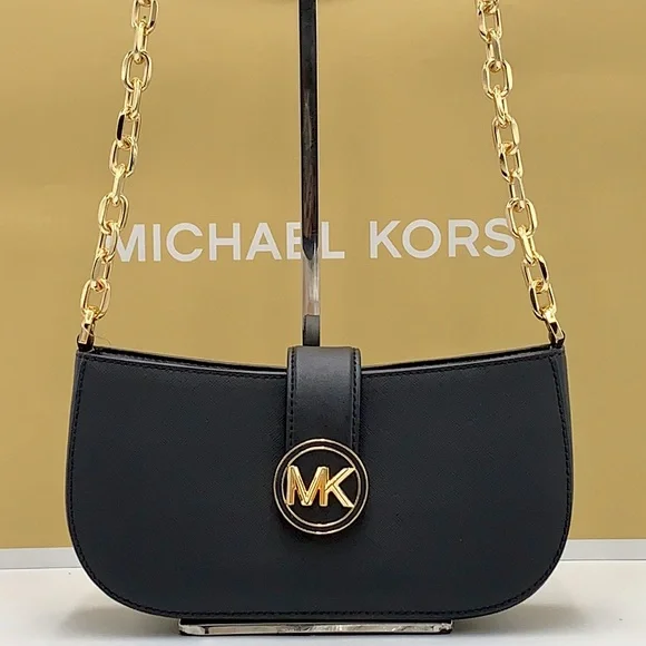 MICHAEL KORS
Carmen Small Shoulder
Pochette Bag
Black
NWT - Picture 3 of 16